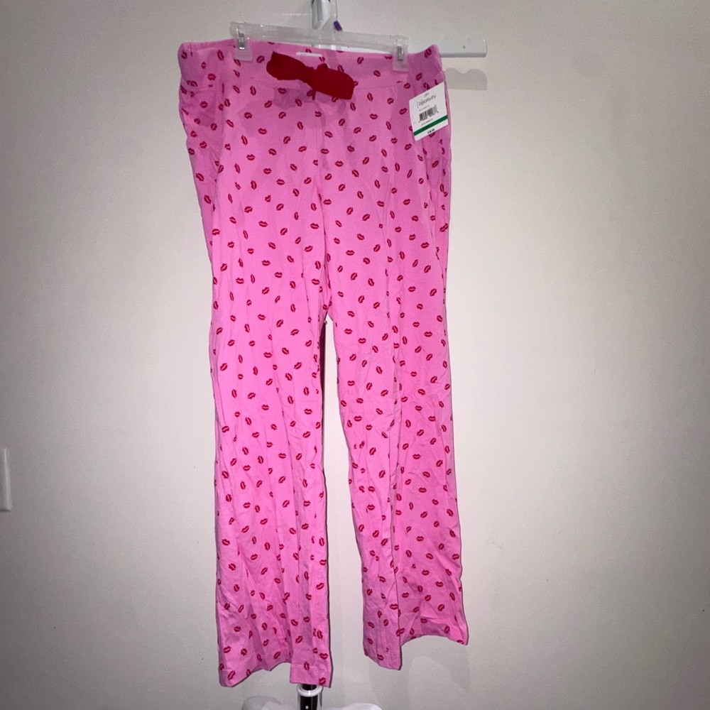 Relativity Pink Pajama Pants with Red Kiss Print
